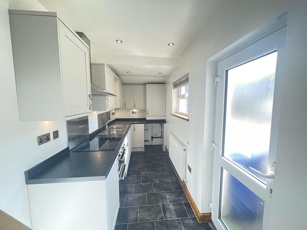 3 bedroom mid terrace house To Let in Barnoldswick - IMG_0294.jpg